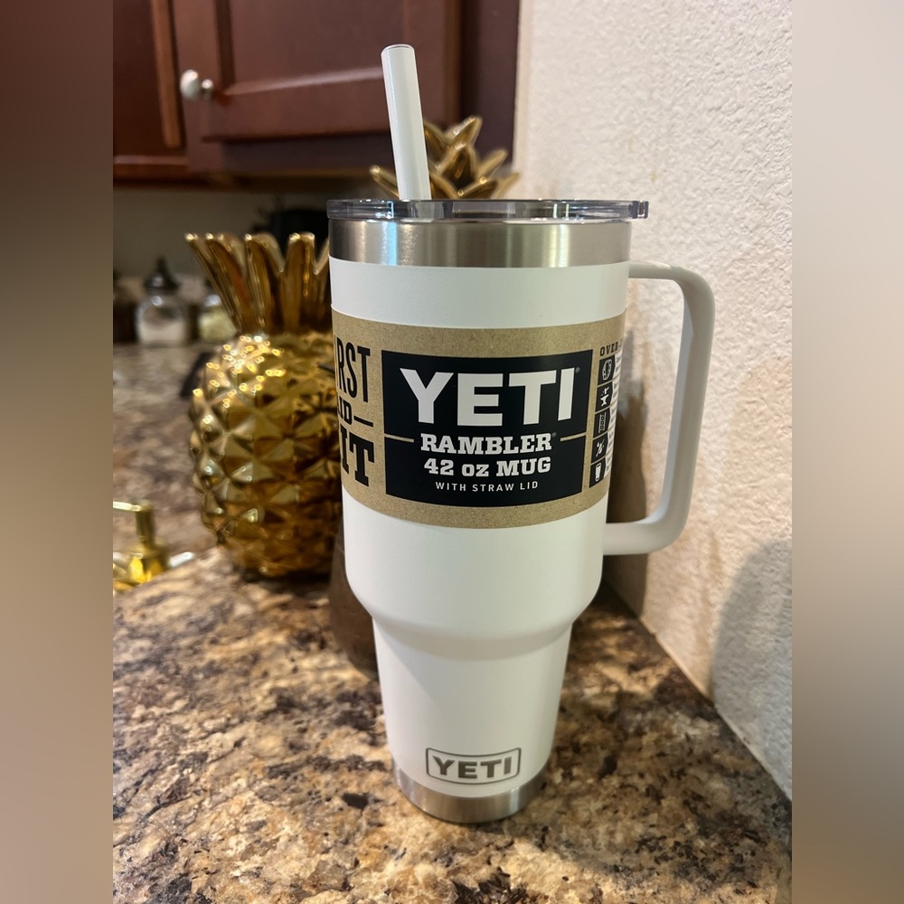 YETI Rambler 42 Oz Straw Mug